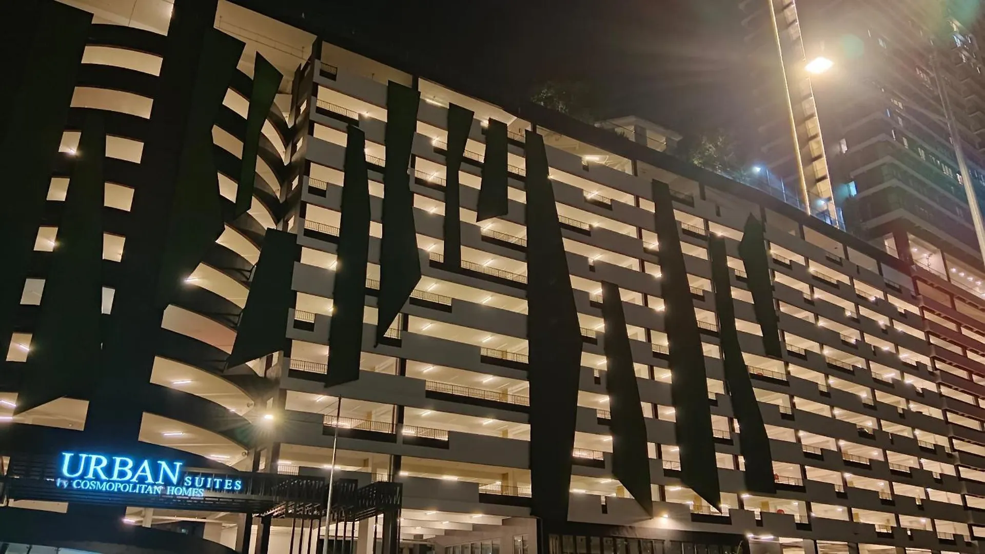 Comfortable 2Br 5 Queen Beds, Netflix & Free Parking Jelutong Апартаменты