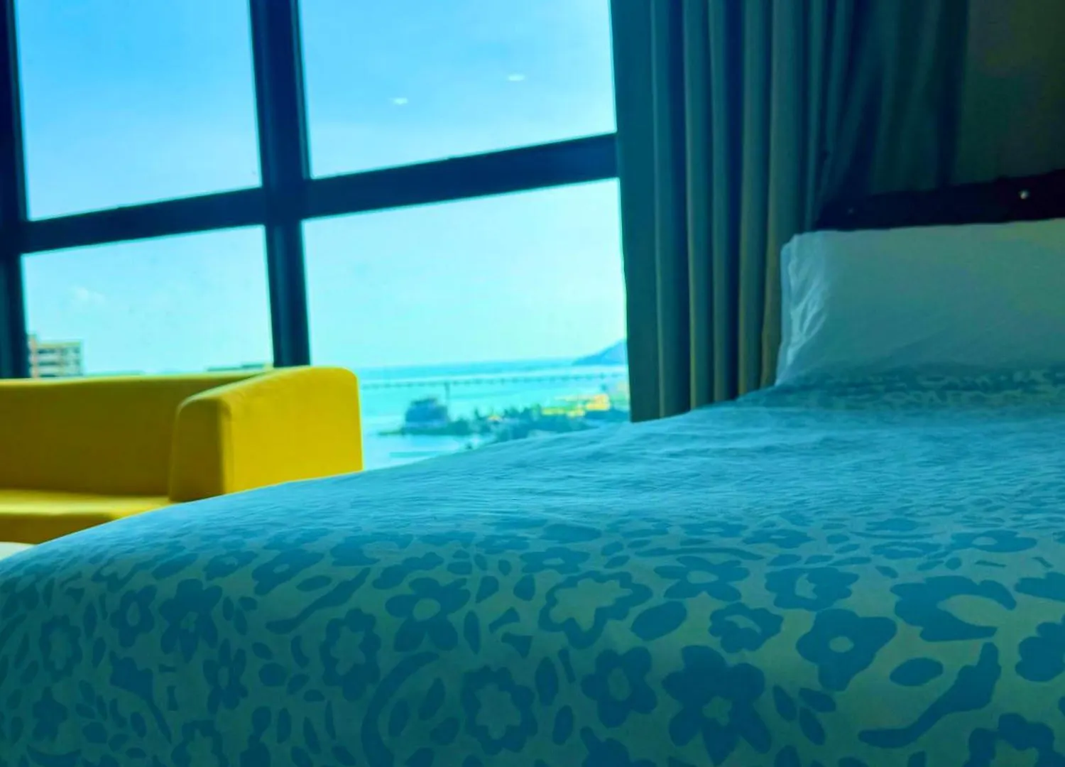 Comfortable 2Br 5 Queen Beds, Netflix & Free Parking Jelutong 0*,