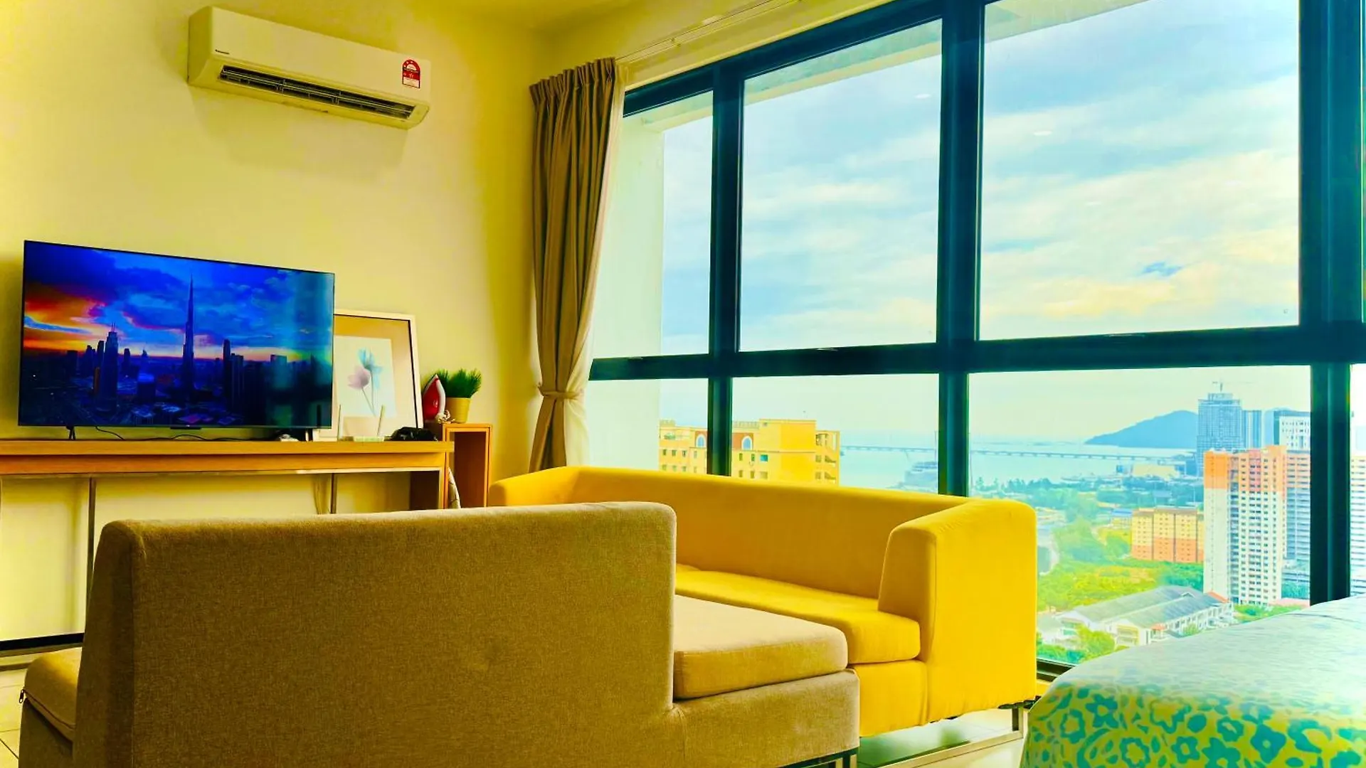 Апартаменты Comfortable 2Br 5 Queen Beds, Netflix & Free Parking Jelutong